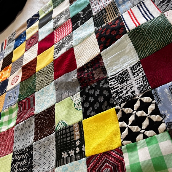 ****SOLD****Grandma’s Supreme Quilt! 👵🏽 🪡👒🧳🧵 (kitty not for sale) - Picture 8 of 9